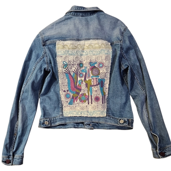 Upcycle Denim Jacket with Colorful Back Embroidered Panel Llama Sz 10 - Picture 3 of 5